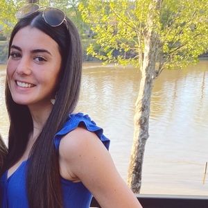 Meet your Posher, Calla